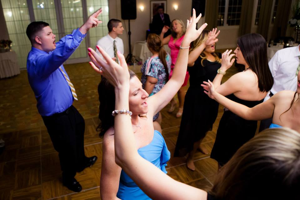 WEDDING DJ NEW HAMPSHIRE DJ CHRIS RENN